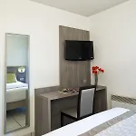 Sejours & Affaires Ferrand Park Republique 2*
