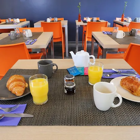Aparthotel Sejours & Affaires Ferrand Park Republique 2*
