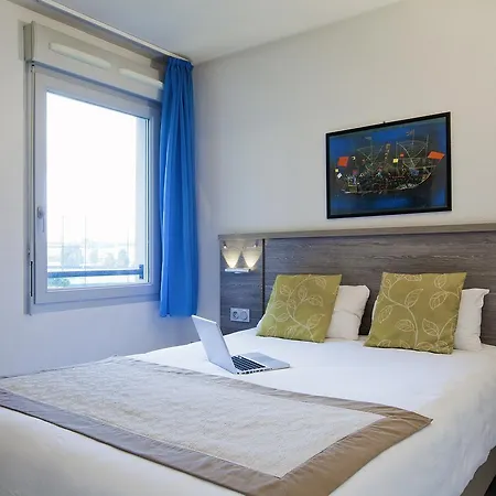 Ξενοδοχείο με διαμερίσματα Sejours & Affaires Ferrand Park Republique