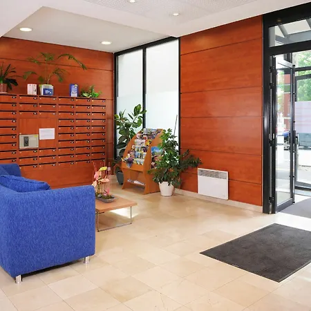 Ξενοδοχείο με διαμερίσματα Sejours & Affaires Ferrand Park Republique