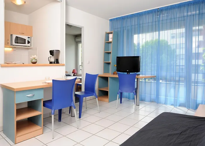 Sejours & Affaires Ferrand Park Republique Aparthotel