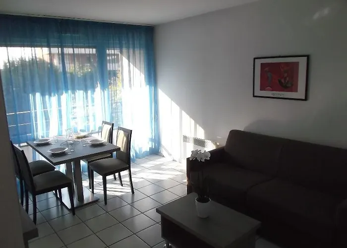 Sejours & Affaires Ferrand Park Republique 2*